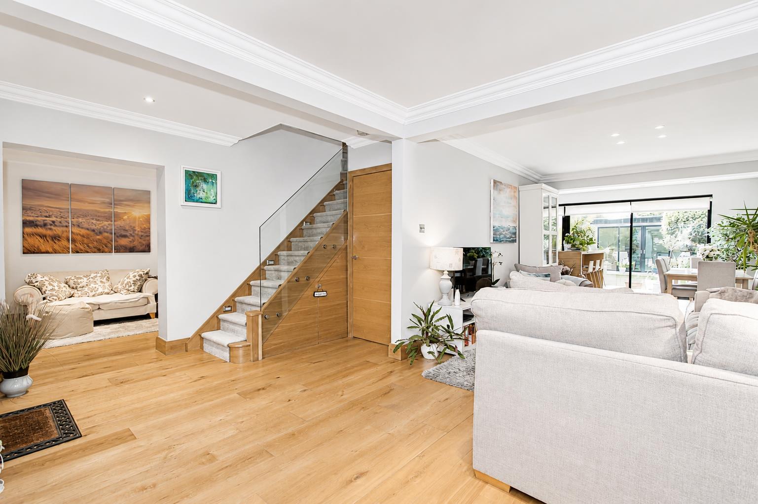 4 bed property in Gassiot Way, Sutton